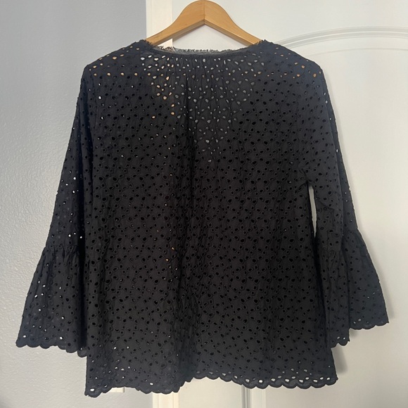 Velvet by Graham & Spencer black cotton eyelet blouse size medium - Picture 5 of 6